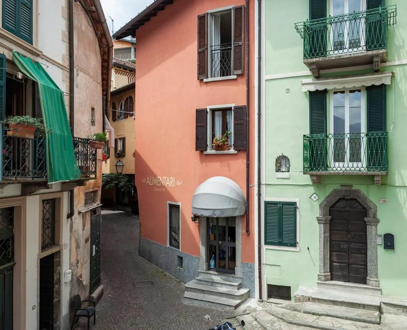 Apartament Una Mansarda Sul Lago Di Como